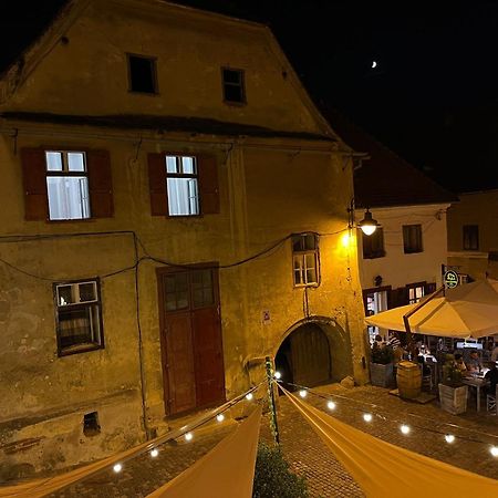 Ultracentral Medieval Apartment 锡比乌 外观 照片
